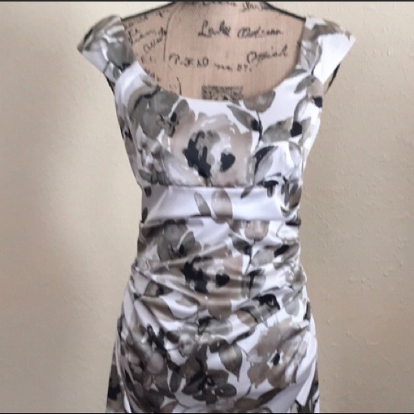 London Times Dresses & Skirts - London Times Dress 8 Petite